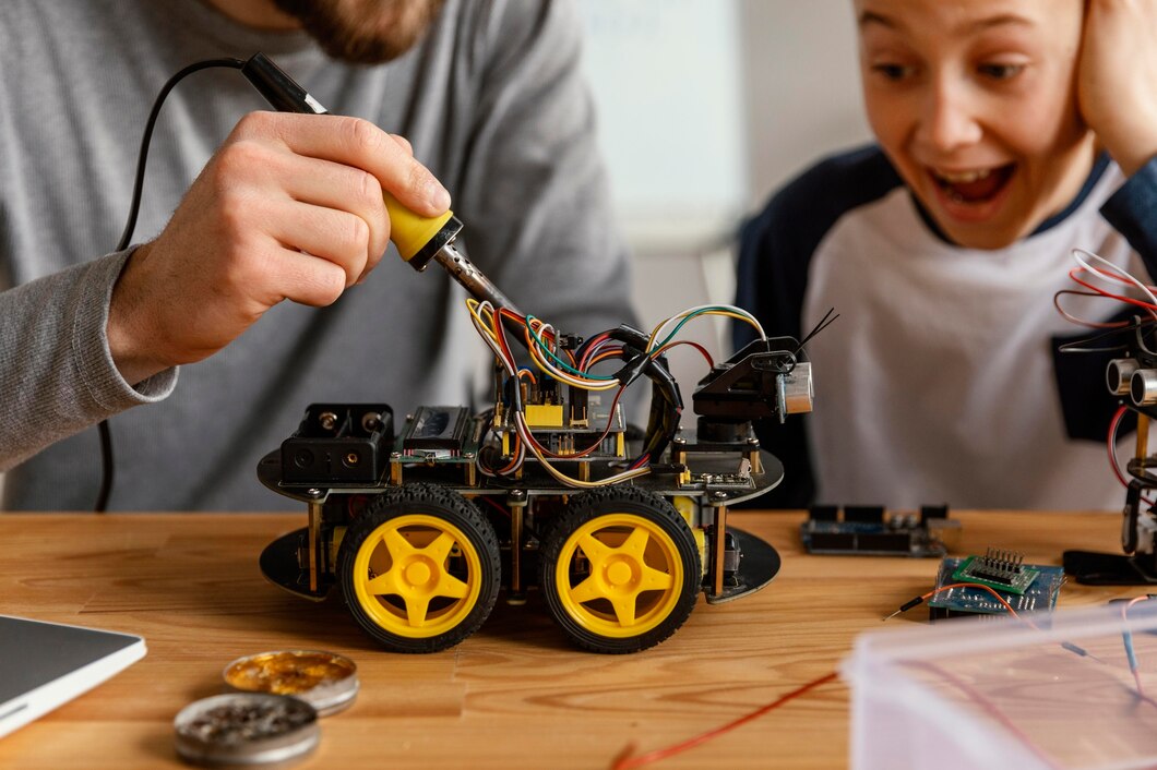 Jak wykorzystać płytkę Arduino Uno do budowy prostego robota? Praktyczne wskazówki dla początkujących i zaawansowanych użytkowników